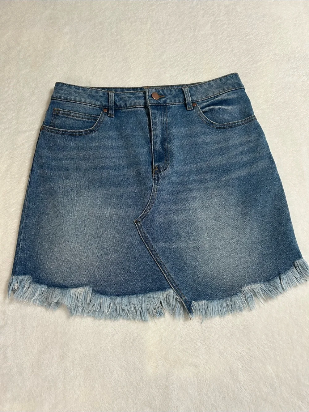 Versona Denim Fringe Hem Mini
Skirt Size 10 - Picture 3 of 7